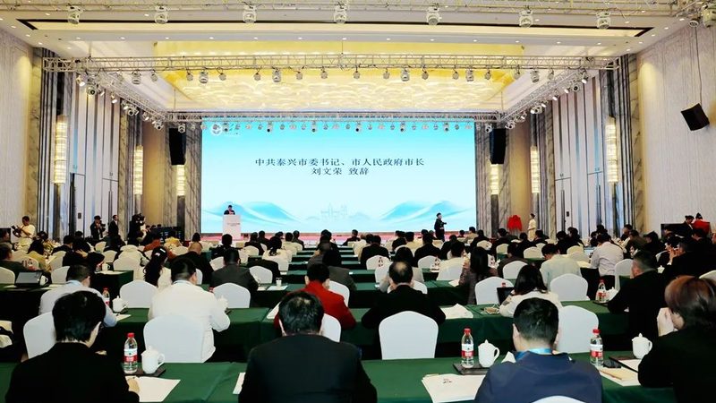 农药中间体定制开发：精准匹配，助力农业发展**